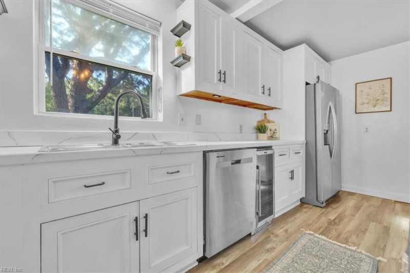 Photo 7 of 30 residential for sale in Portsmouth virginia