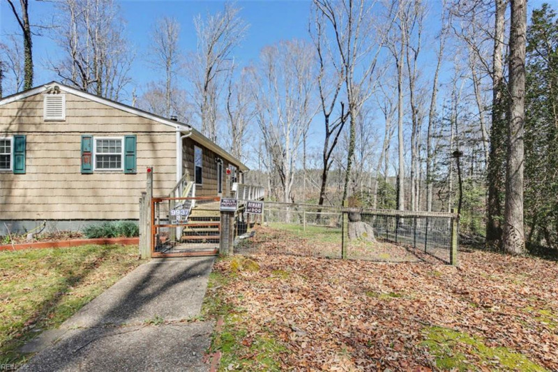 Photo 2 of 43 residential for sale in Gloucester County virginia