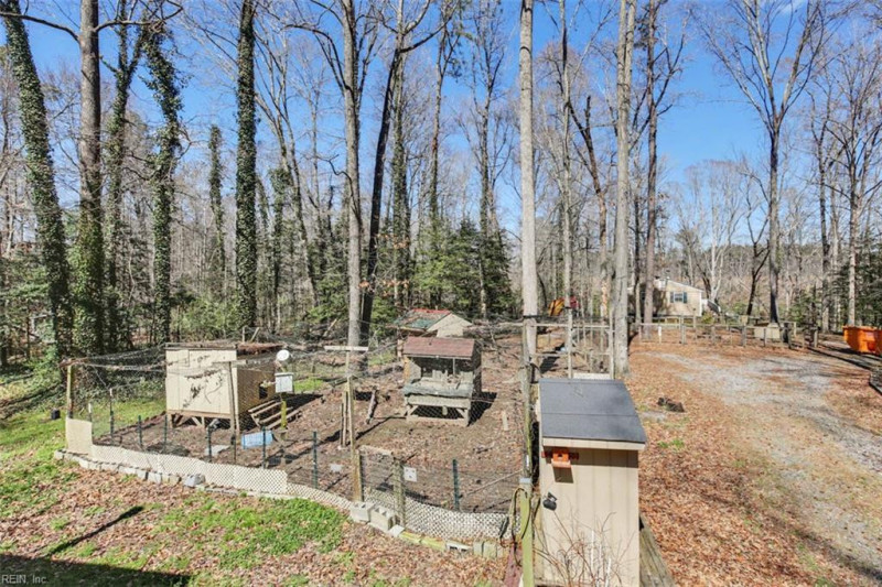 Photo 28 of 43 residential for sale in Gloucester County virginia