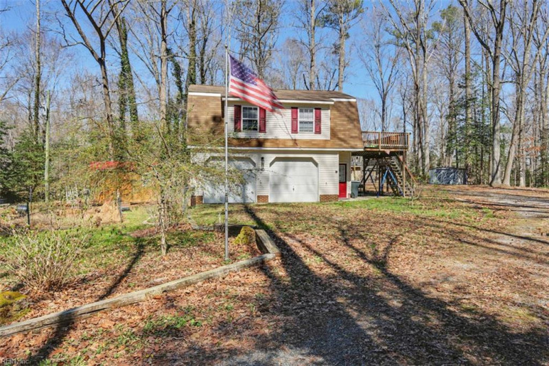 Photo 29 of 43 residential for sale in Gloucester County virginia