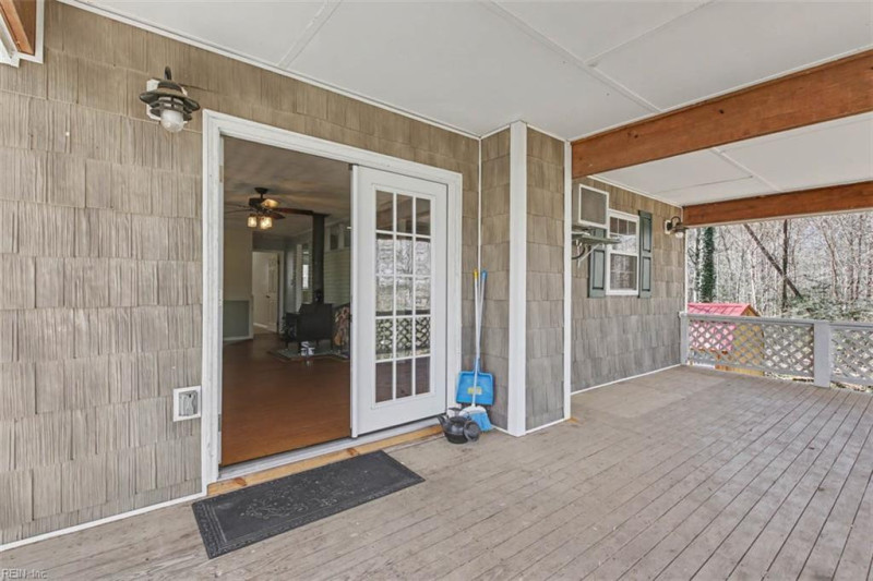 Photo 6 of 43 residential for sale in Gloucester County virginia