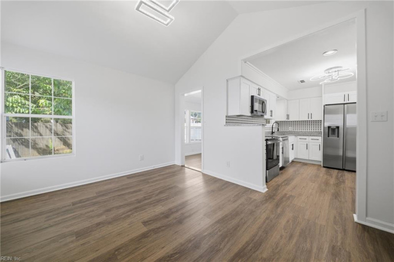 Photo 17 of 46 residential for sale in Suffolk virginia