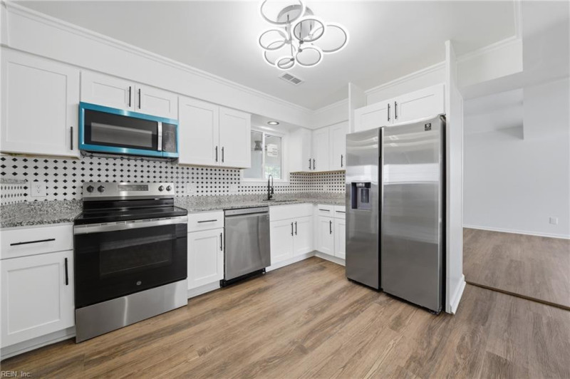 Photo 19 of 46 residential for sale in Suffolk virginia