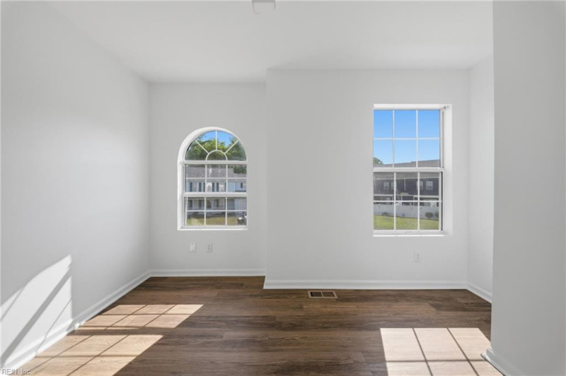 Photo 30 of 46 residential for sale in Suffolk virginia