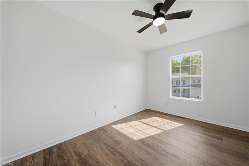 Photo 32 of 46 residential for sale in Suffolk virginia