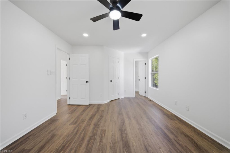 Photo 33 of 46 residential for sale in Suffolk virginia