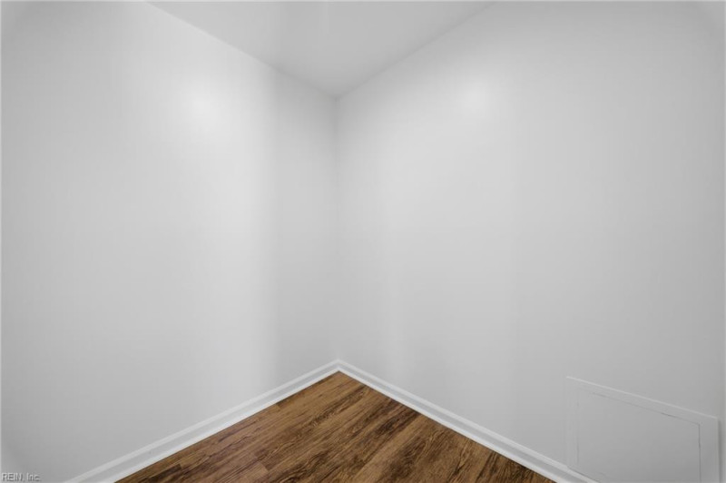 Photo 36 of 46 residential for sale in Suffolk virginia