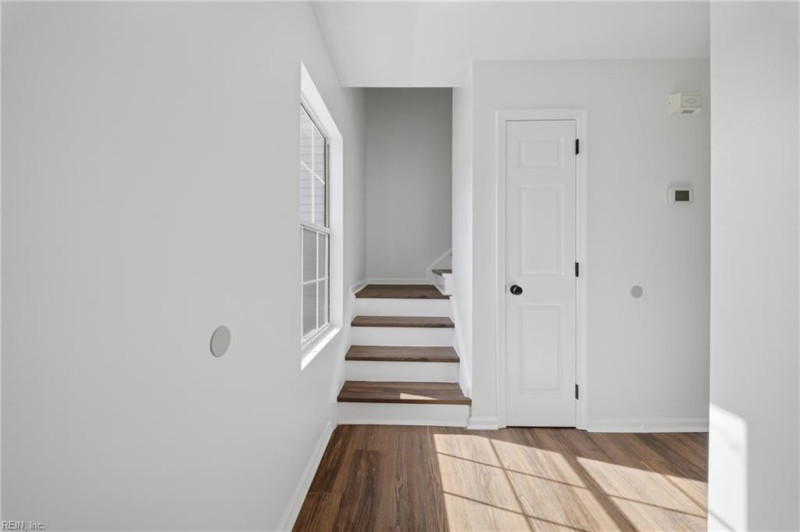 Photo 9 of 46 residential for sale in Suffolk virginia