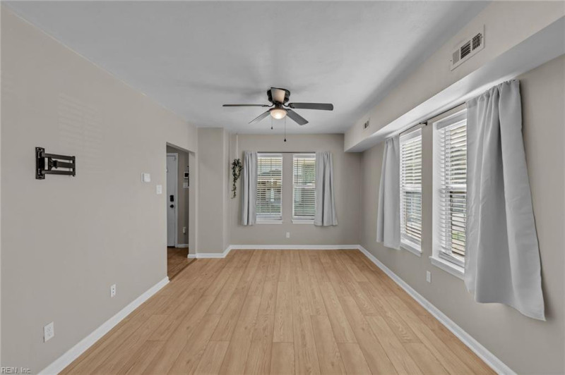 Photo 11 of 34 residential for sale in Norfolk virginia Photo 11 of 34 residential for sale in Norfolk virginia