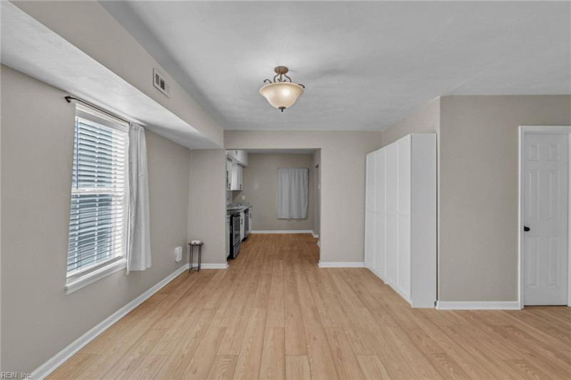 Photo 12 of 34 residential for sale in Norfolk virginia Photo 12 of 34 residential for sale in Norfolk virginia