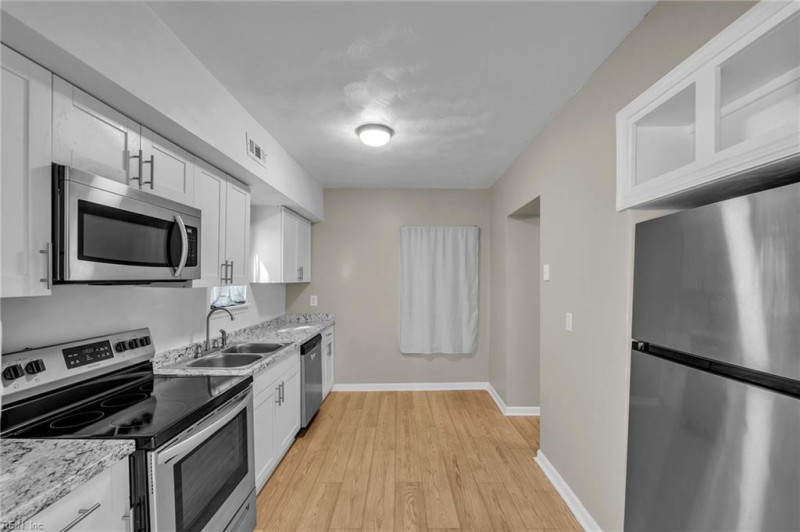 Photo 17 of 34 residential for sale in Norfolk virginia Photo 17 of 34 residential for sale in Norfolk virginia