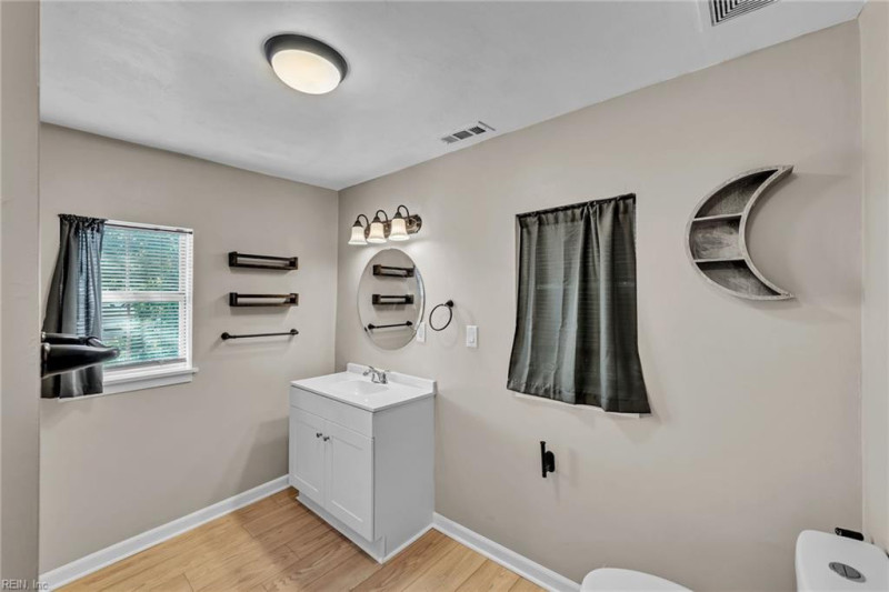 Photo 28 of 34 residential for sale in Norfolk virginia Photo 28 of 34 residential for sale in Norfolk virginia
