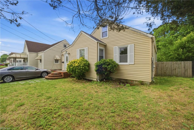 Photo 3 of 28 residential for sale in Norfolk virginia Photo 3 of 28 residential for sale in Norfolk virginia