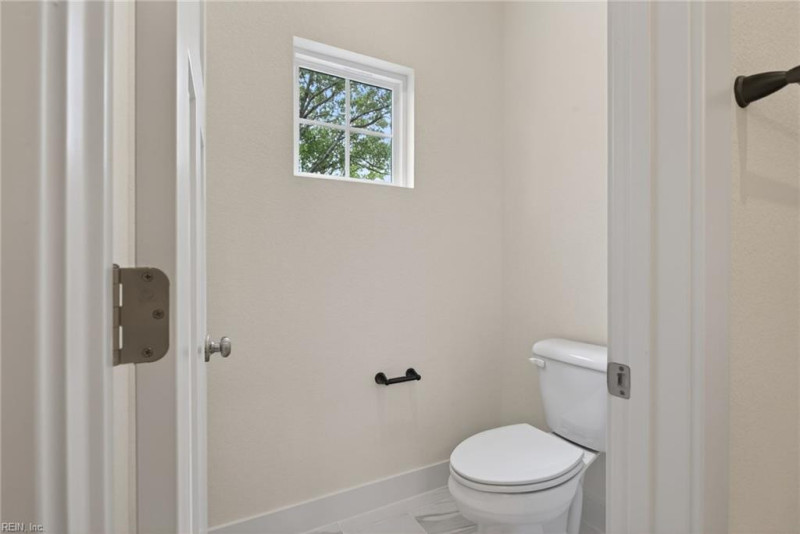Photo 26 of 44 residential for sale in Virginia Beach virginia