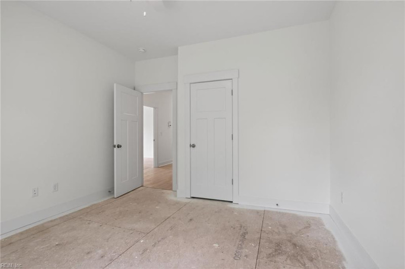 Photo 30 of 44 residential for sale in Virginia Beach virginia