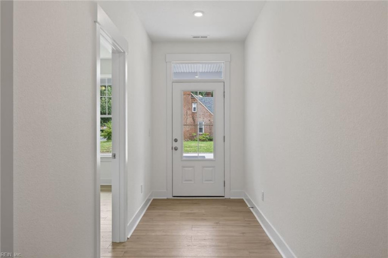 Photo 5 of 44 residential for sale in Virginia Beach virginia