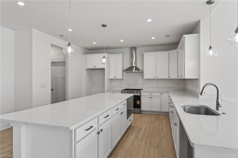 Photo 8 of 44 residential for sale in Virginia Beach virginia