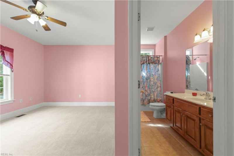Photo 25 of 50 residential for sale in Gloucester County virginia
