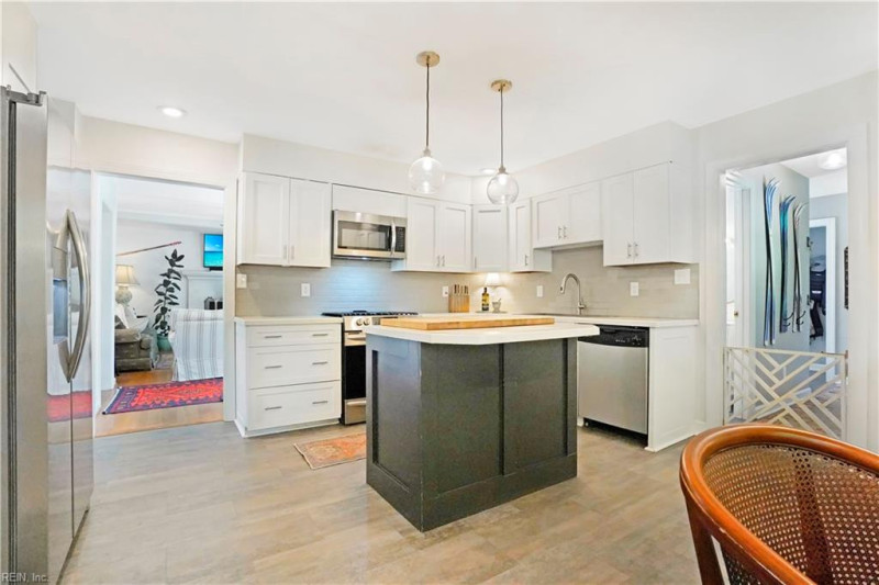 Photo 12 of 49 residential for sale in Suffolk virginia