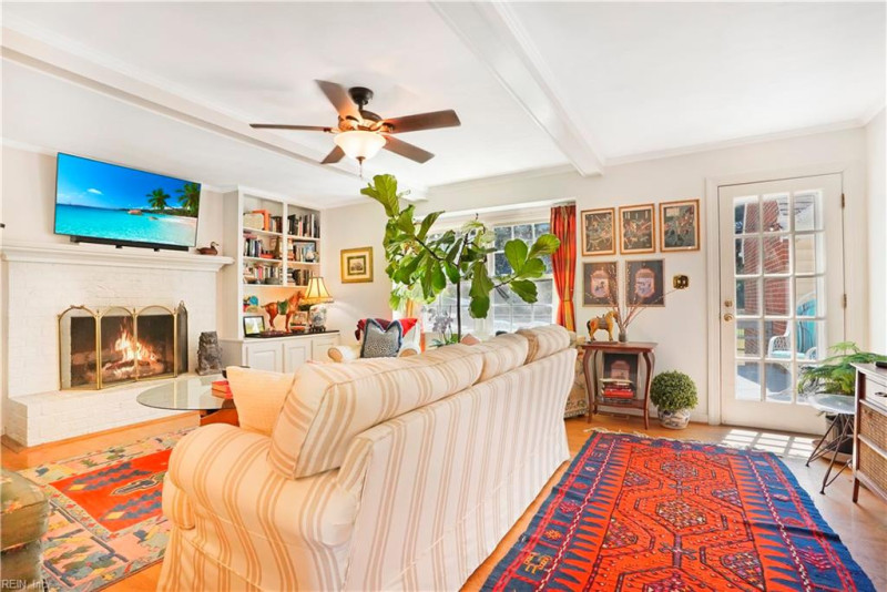Photo 20 of 49 residential for sale in Suffolk virginia