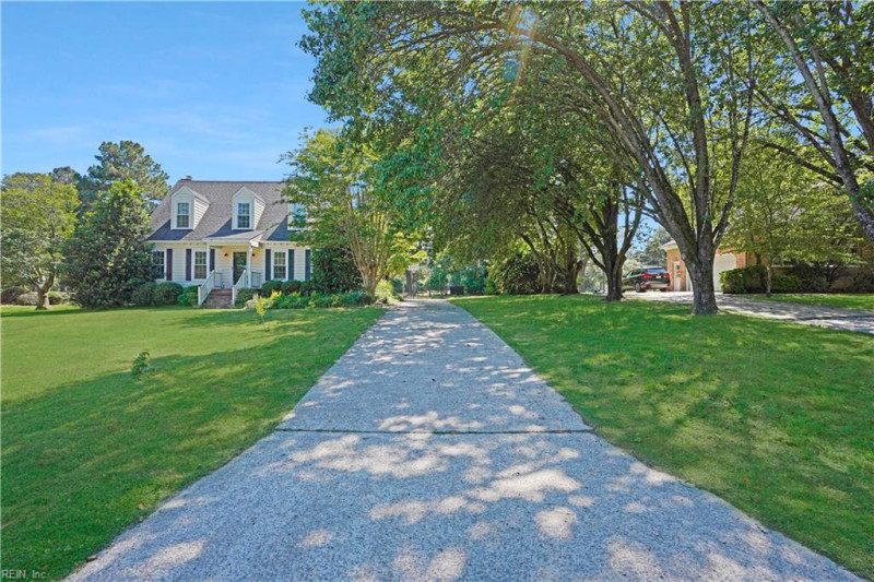 Photo 3 of 49 residential for sale in Suffolk virginia