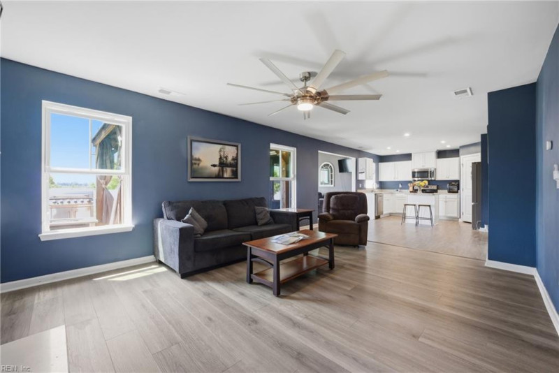 Photo 12 of 34 residential for sale in Currituck County virginia
