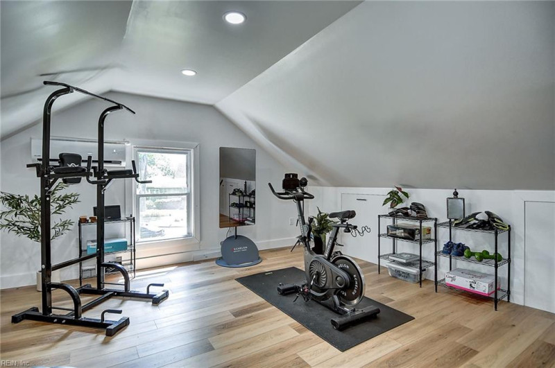 Photo 31 of 44 residential for sale in Virginia Beach virginia