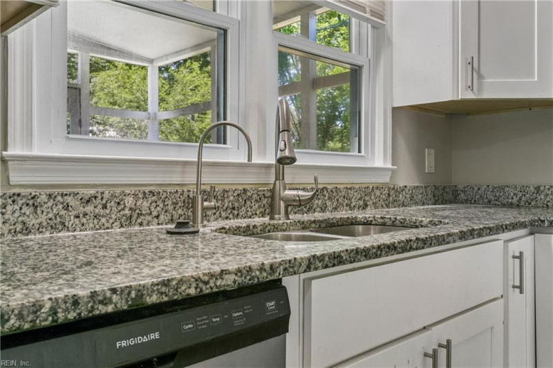 Photo 12 of 36 residential for sale in Newport News virginia