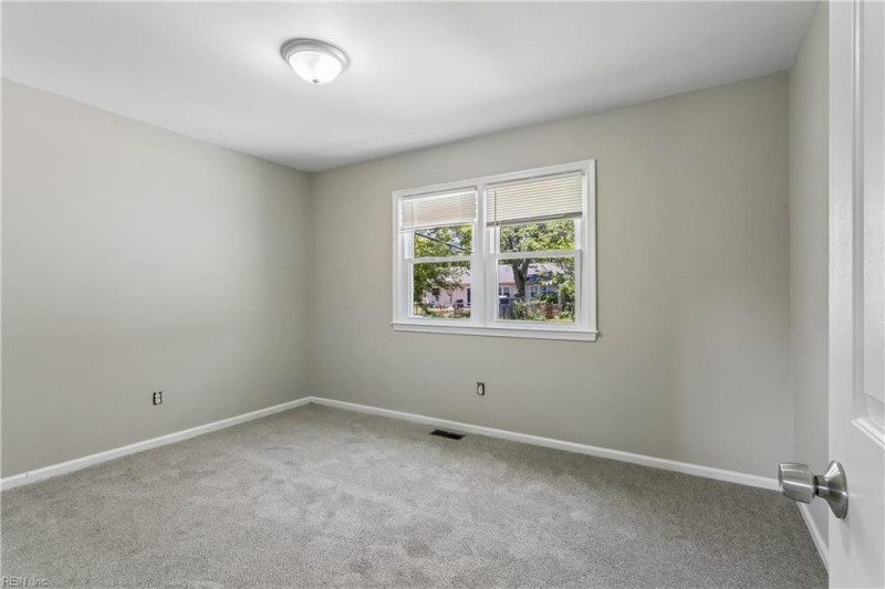 Photo 20 of 36 residential for sale in Newport News virginia