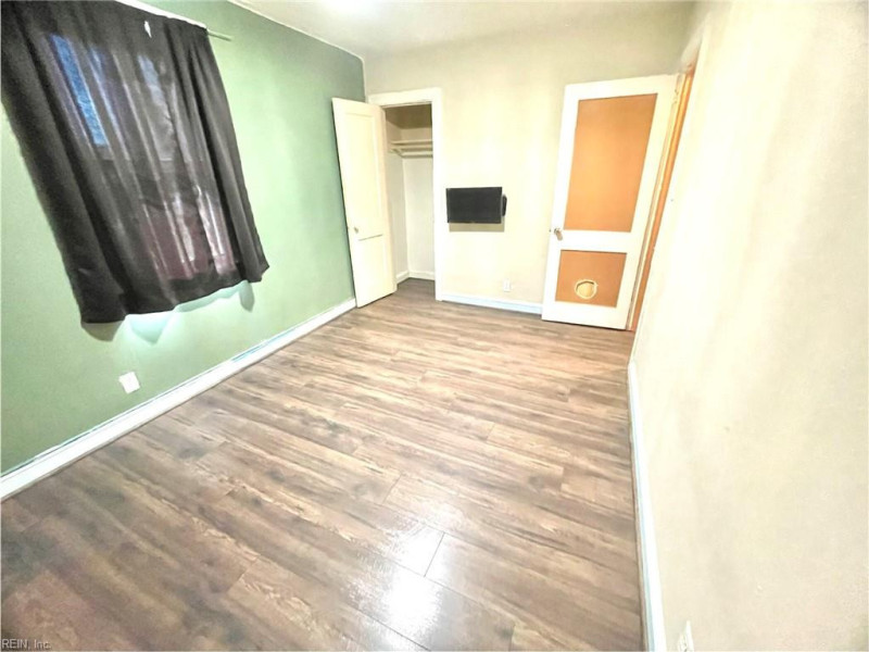 Photo 10 of 25 residential for sale in Norfolk virginia