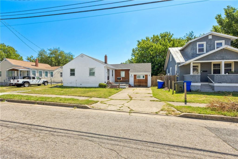 Photo 3 of 25 residential for sale in Norfolk virginia