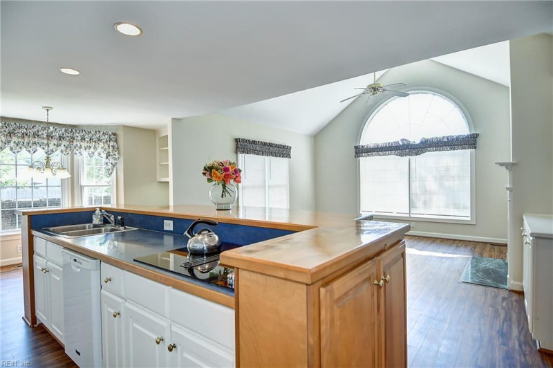 Photo 3 of 38 residential for sale in Chesapeake virginia Photo 3 of 38 residential for sale in Chesapeake virginia