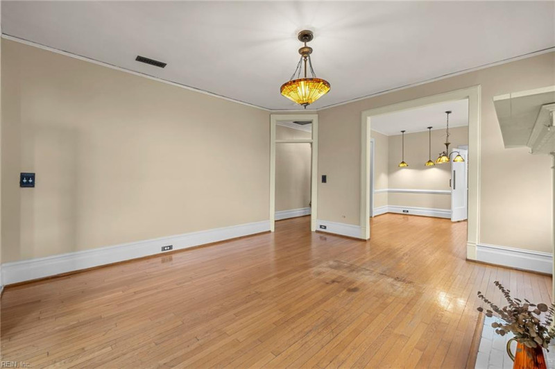 Photo 15 of 42 residential for sale in Norfolk virginia