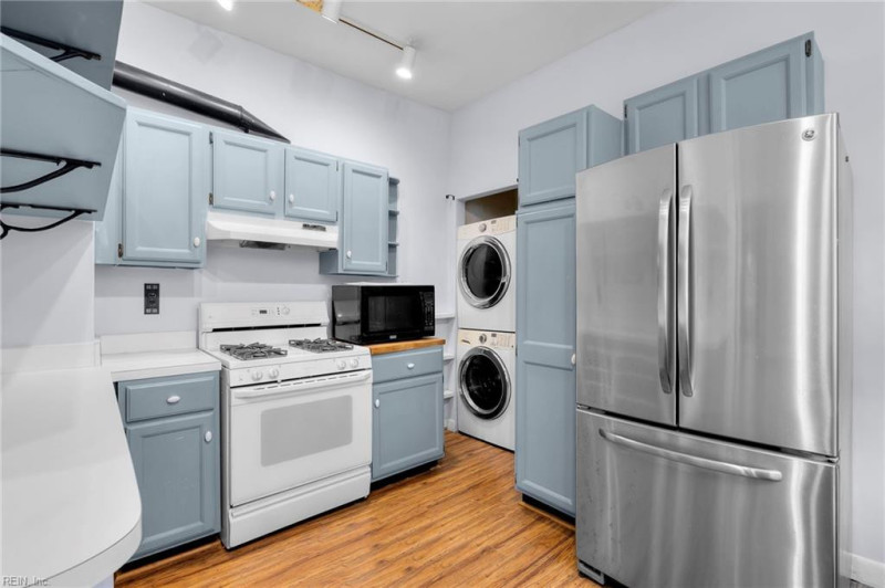Photo 22 of 42 residential for sale in Norfolk virginia