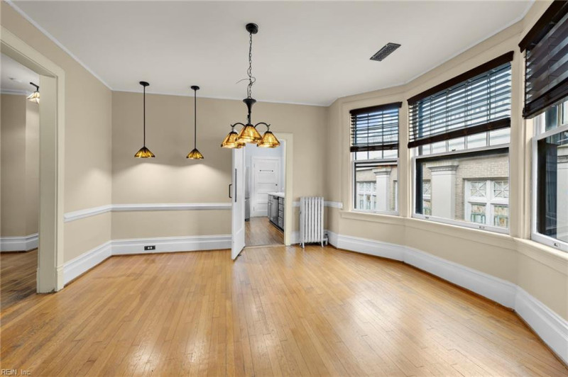 Photo 9 of 42 residential for sale in Norfolk virginia