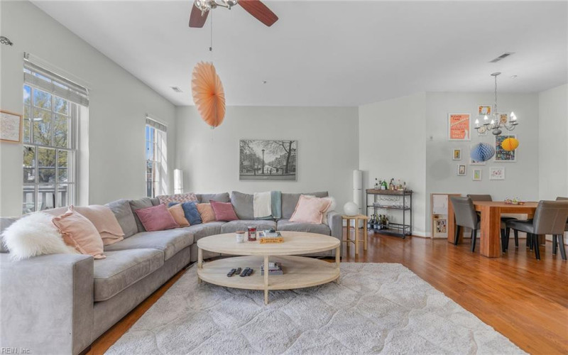 Photo 11 of 50 residential for sale in Norfolk virginia