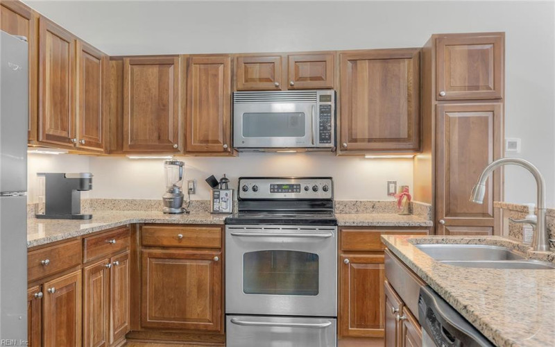 Photo 16 of 50 residential for sale in Norfolk virginia