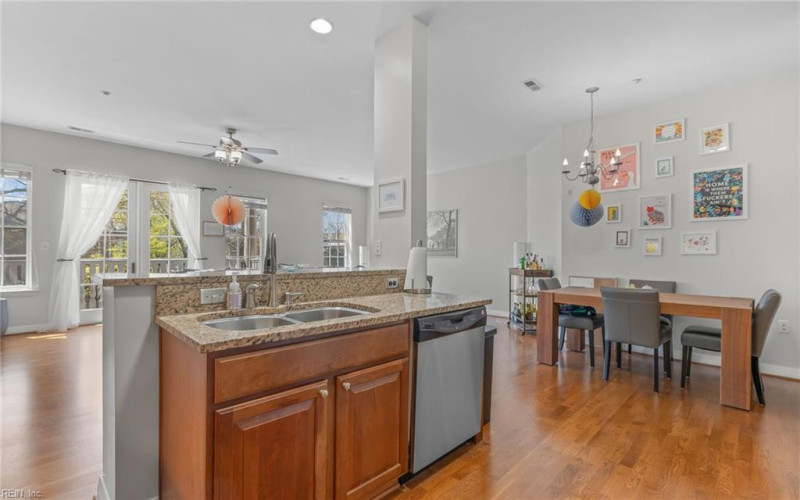 Photo 18 of 50 residential for sale in Norfolk virginia
