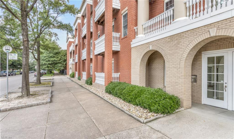 Photo 3 of 50 residential for sale in Norfolk virginia