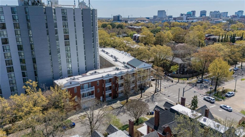 Photo 34 of 50 residential for sale in Norfolk virginia