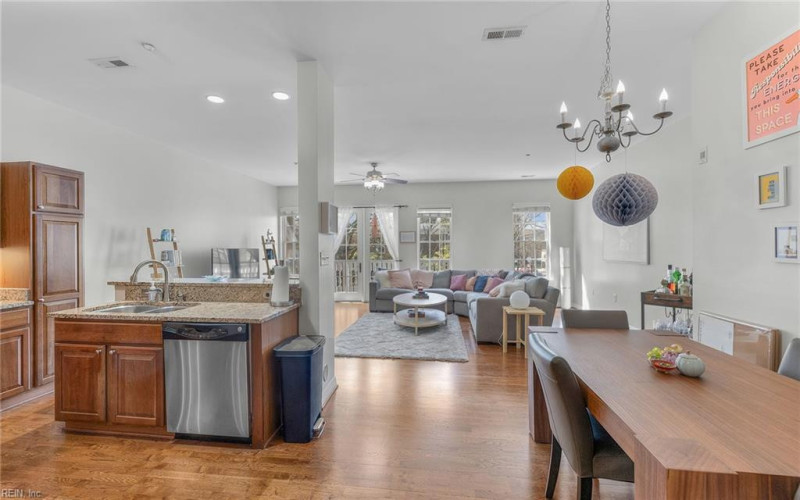Photo 6 of 50 residential for sale in Norfolk virginia