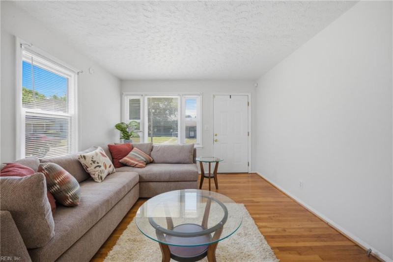 Photo 3 of 47 residential for sale in Norfolk virginia Photo 3 of 47 residential for sale in Norfolk virginia