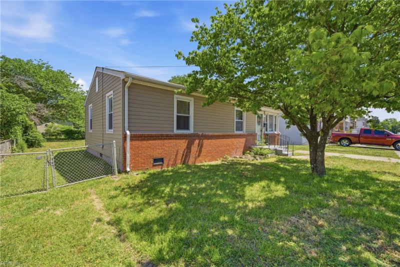 Photo 34 of 47 residential for sale in Norfolk virginia Photo 34 of 47 residential for sale in Norfolk virginia