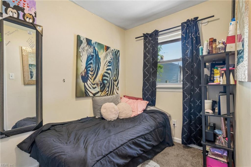 Photo 13 of 27 residential for sale in Norfolk virginia