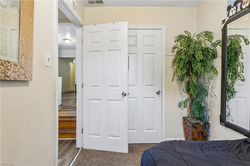 Photo 14 of 27 residential for sale in Norfolk virginia