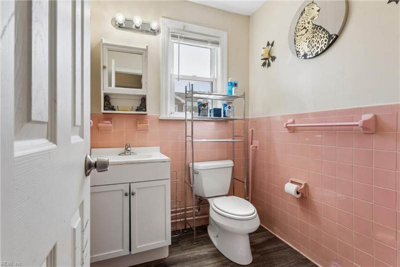 Photo 15 of 27 residential for sale in Norfolk virginia