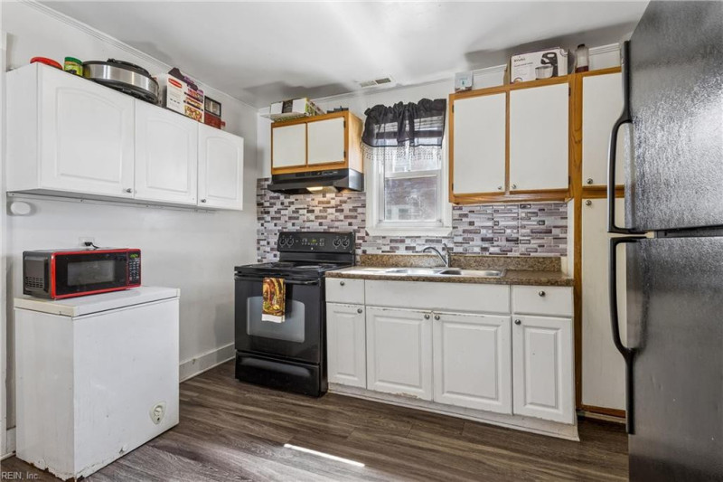 Photo 20 of 27 residential for sale in Norfolk virginia