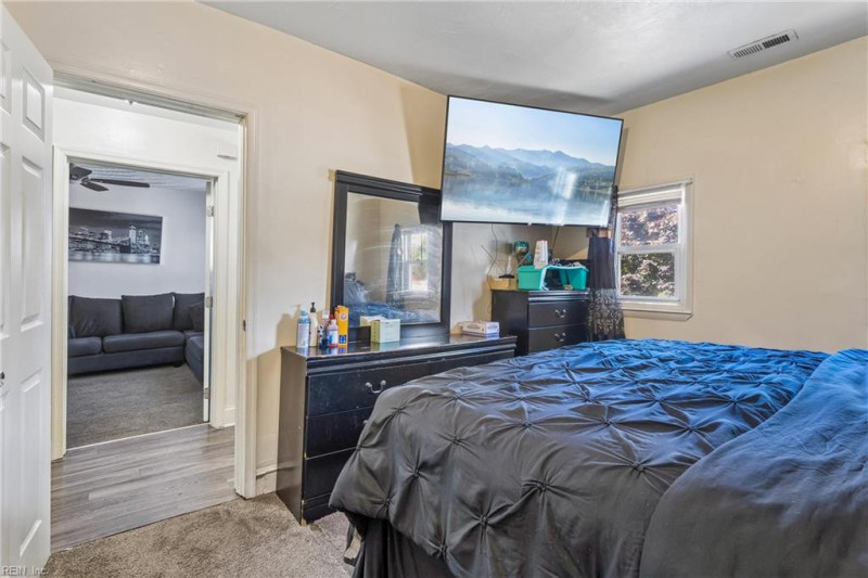 Photo 9 of 27 residential for sale in Norfolk virginia