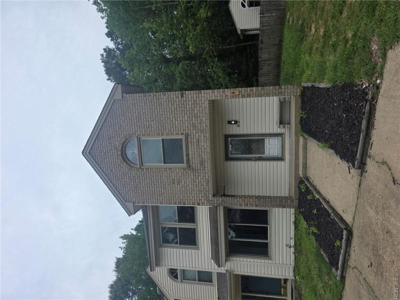 Photo 1 of 18 residential for sale in Chesapeake virginia