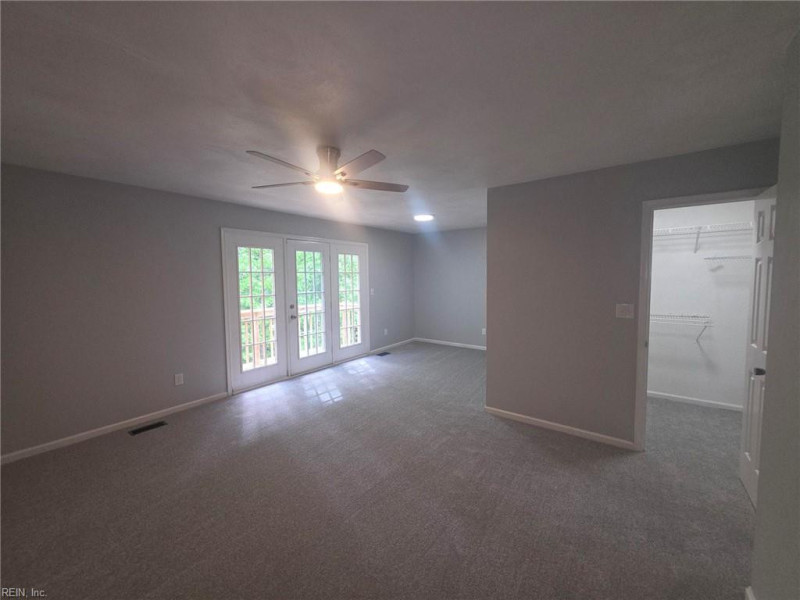 Photo 13 of 18 residential for sale in Chesapeake virginia